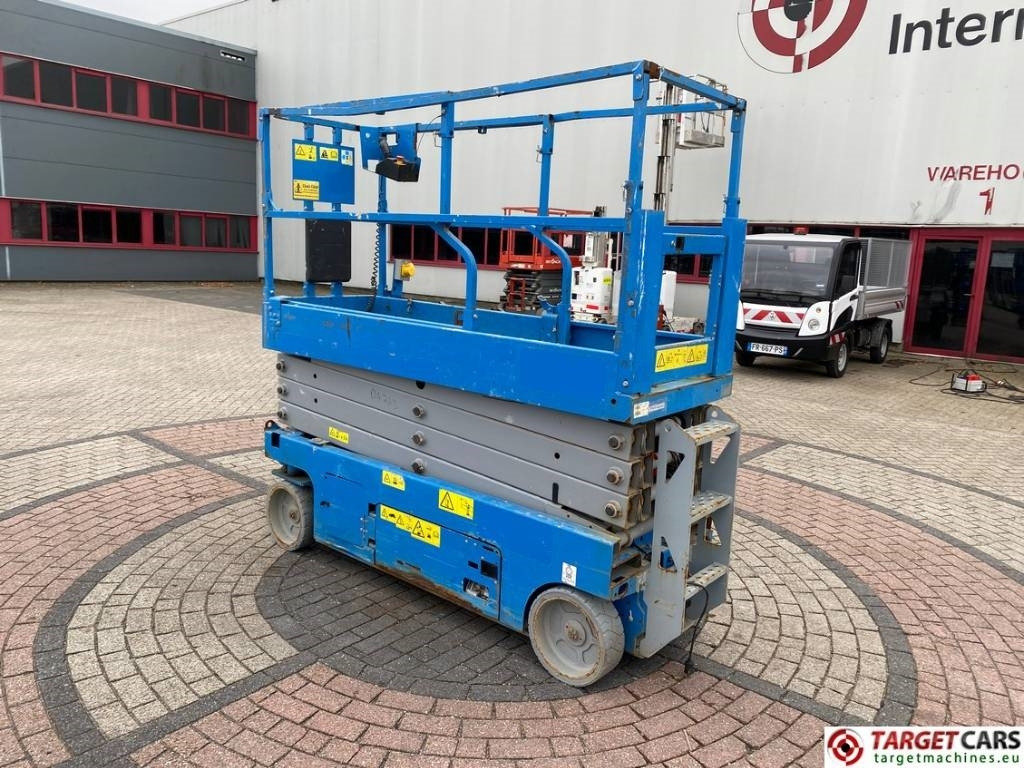 Genie GS-2632 Electric GS2632 Scissor Work Lift 992cm - Scherenbühne: das Bild 4 Genie GS-2632 Electric GS2632 Scissor Work Lift 992cm - Scherenbühne: das Bild 4