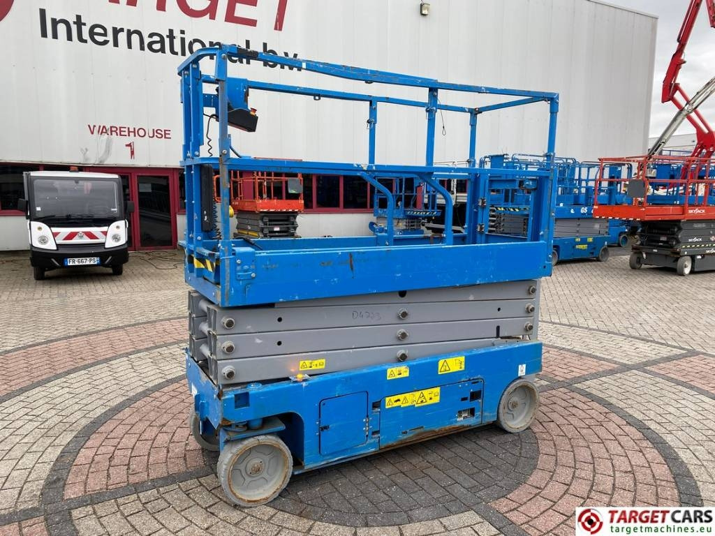 Genie GS-2632 Electric GS2632 Scissor Work Lift 992cm - Scherenbühne: das Bild 1 Genie GS-2632 Electric GS2632 Scissor Work Lift 992cm - Scherenbühne: das Bild 1