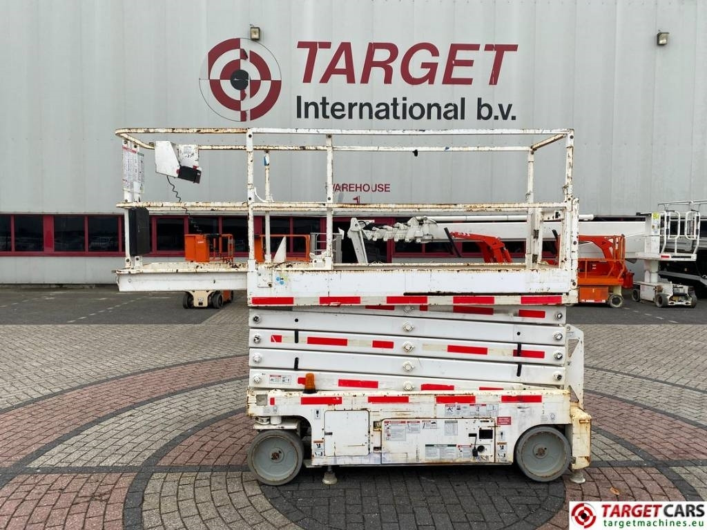 Genie GS-3232 Electric Scissor Work Lift 1175cm - Scherenbühne: das Bild 5 Genie GS-3232 Electric Scissor Work Lift 1175cm - Scherenbühne: das Bild 5