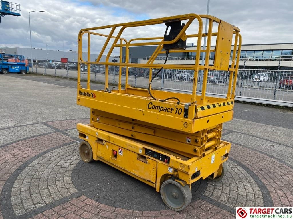 Haulotte Compact 10 Electric Scissor Work Lift 1015cm - Scherenbühne: das Bild 2 Haulotte Compact 10 Electric Scissor Work Lift 1015cm - Scherenbühne: das Bild 2