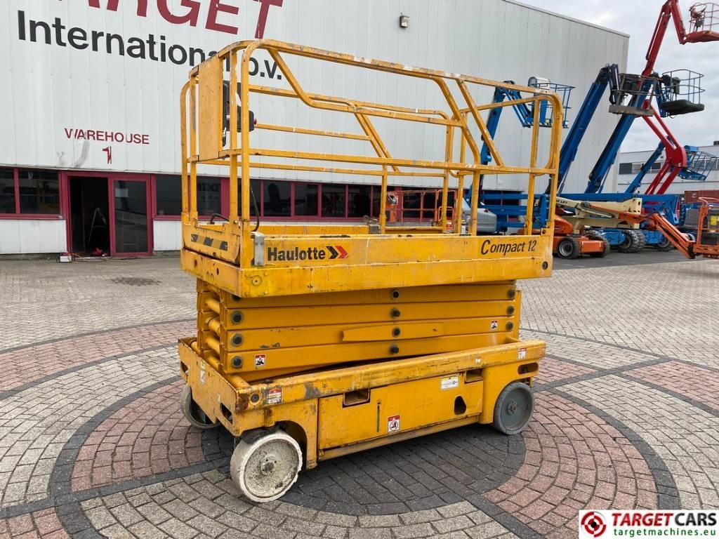 Haulotte Compact 12 Electric Scissor Work Lift 1200cm - Scherenbühne: das Bild 1 Haulotte Compact 12 Electric Scissor Work Lift 1200cm - Scherenbühne: das Bild 1