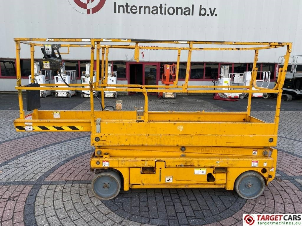 Haulotte Compact 8 Elecftric Scissor Work Lift 818cm - Scherenbühne: das Bild 5 Haulotte Compact 8 Elecftric Scissor Work Lift 818cm - Scherenbühne: das Bild 5