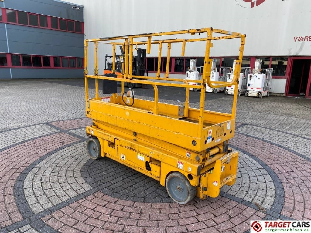 Haulotte Compact 8 Elecftric Scissor Work Lift 818cm - Scherenbühne: das Bild 4 Haulotte Compact 8 Elecftric Scissor Work Lift 818cm - Scherenbühne: das Bild 4