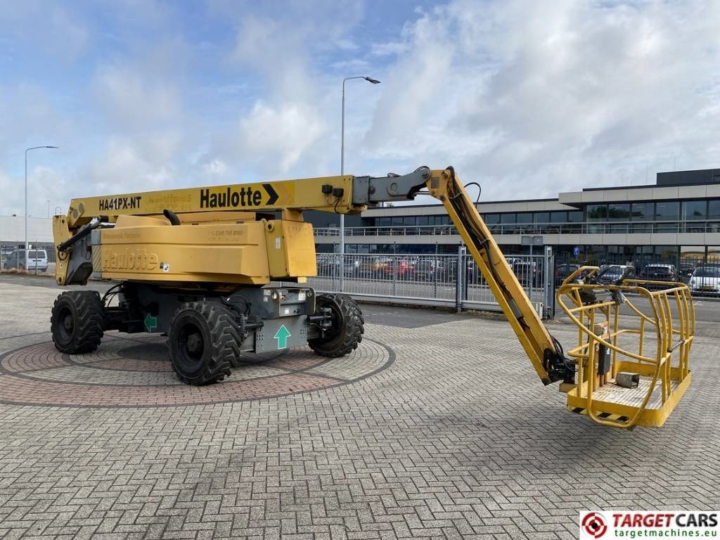 Haulotte HA41PX Articulated 4x4x4 Diesel Boom Work Lift 41M - Gelenkarmbühne: das Bild 2 Haulotte HA41PX Articulated 4x4x4 Diesel Boom Work Lift 41M - Gelenkarmbühne: das Bild 2