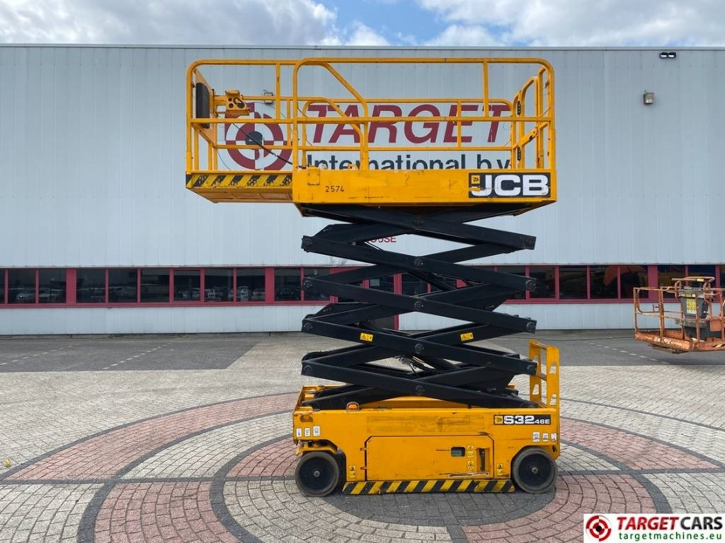 JCB S3246E Electric Scissor Work Lift 1200cm - Scherenbühne: das Bild 5 JCB S3246E Electric Scissor Work Lift 1200cm - Scherenbühne: das Bild 5