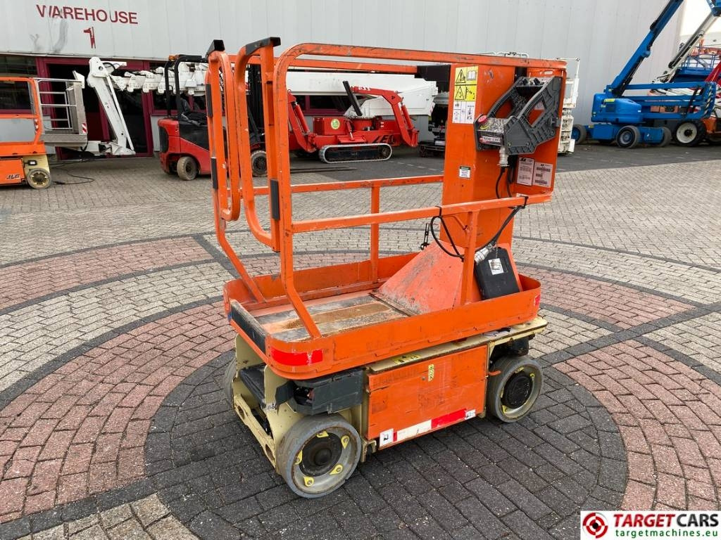 JLG 1230ES Electric Vertical Mast Work Lift 566cm - Teleskopmastbühne: das Bild 1 JLG 1230ES Electric Vertical Mast Work Lift 566cm - Teleskopmastbühne: das Bild 1