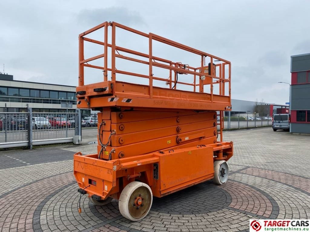 JLG 153-12 Liftlux Electric Scissor Work Lift 1730cm - Scherenbühne: das Bild 3 JLG 153-12 Liftlux Electric Scissor Work Lift 1730cm - Scherenbühne: das Bild 3