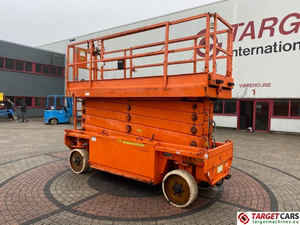 JLG 153-12 Liftlux Electric Scissor Work Lift 1730cm - Scherenbühne: das Bild 4 JLG 153-12 Liftlux Electric Scissor Work Lift 1730cm - Scherenbühne: das Bild 4