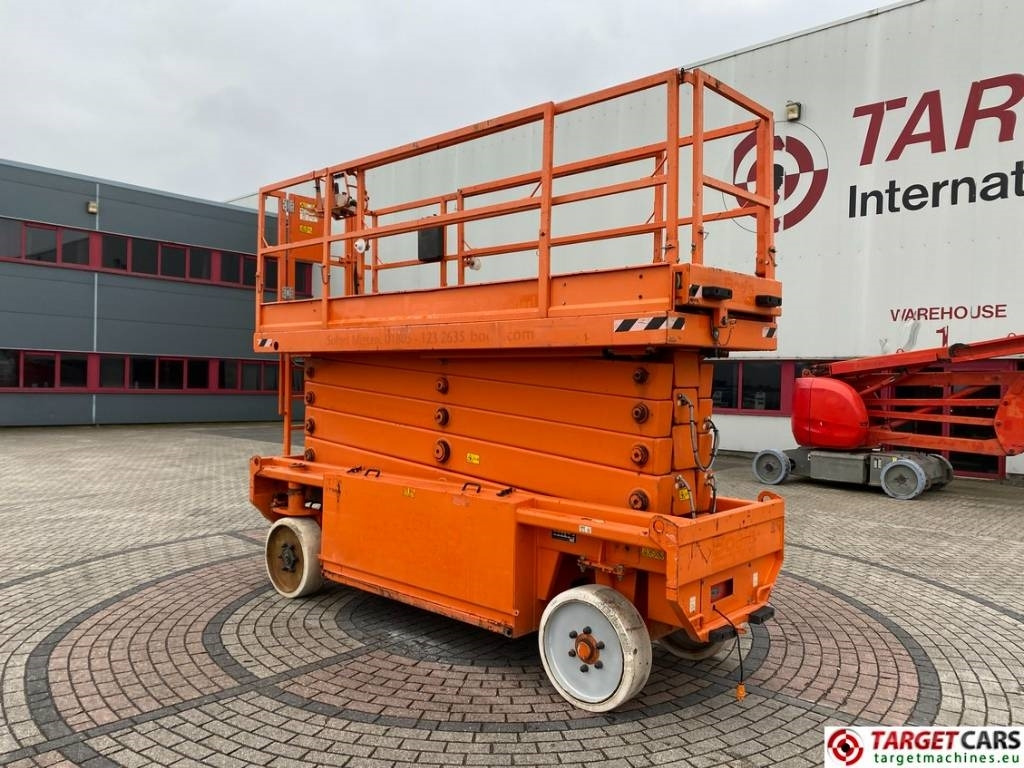 JLG 153-12 Liftlux Electric Scissor Work Lift 1730cm - Scherenbühne: das Bild 4 JLG 153-12 Liftlux Electric Scissor Work Lift 1730cm - Scherenbühne: das Bild 4