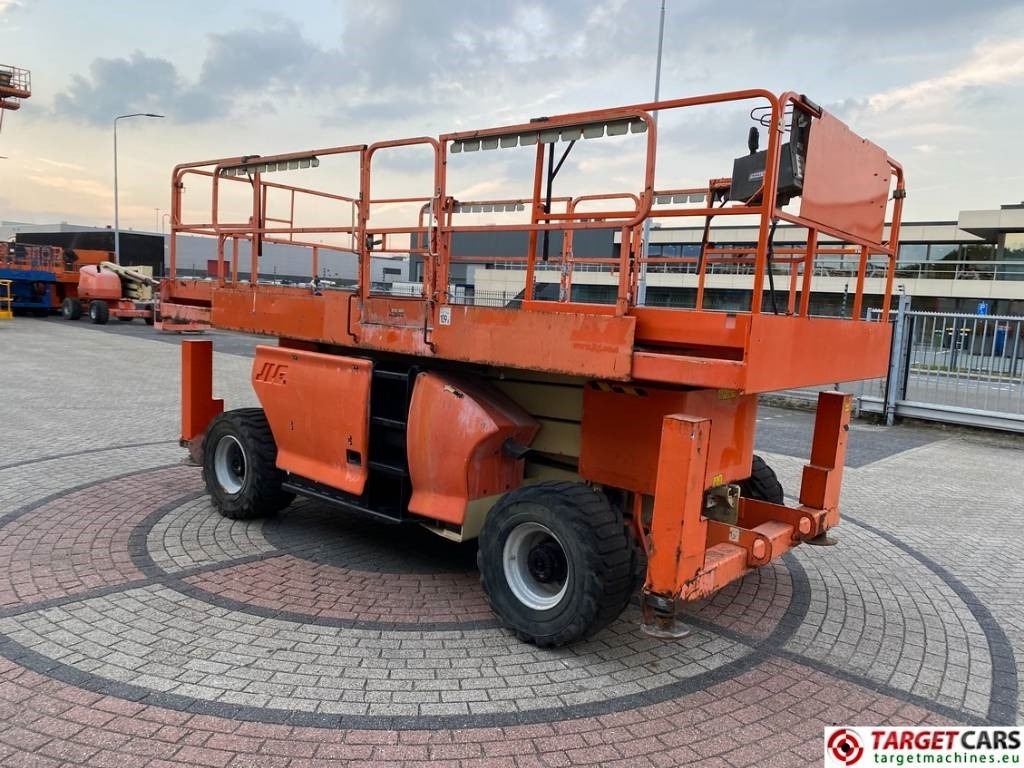 JLG 3394RT Diesel 4x4 Scissor Work Lift 1206cm - Scherenbühne: das Bild 2 JLG 3394RT Diesel 4x4 Scissor Work Lift 1206cm - Scherenbühne: das Bild 2
