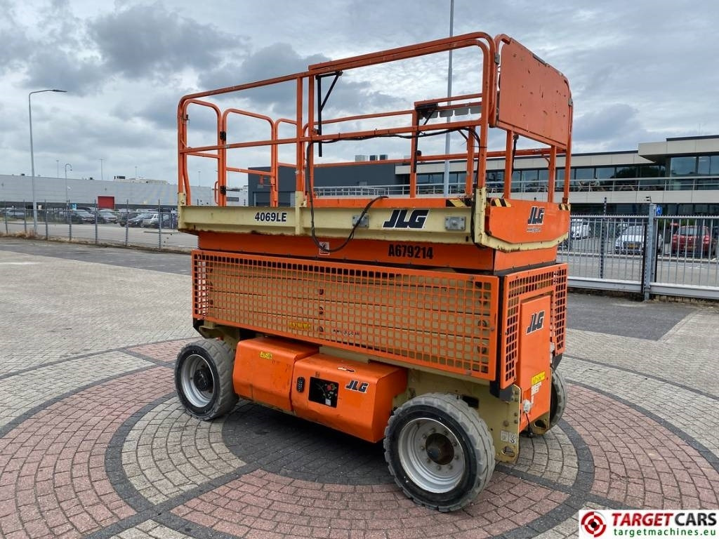 JLG 4069LE Electric Scissor Work Lift 1419cm - Scherenbühne: das Bild 2 JLG 4069LE Electric Scissor Work Lift 1419cm - Scherenbühne: das Bild 2