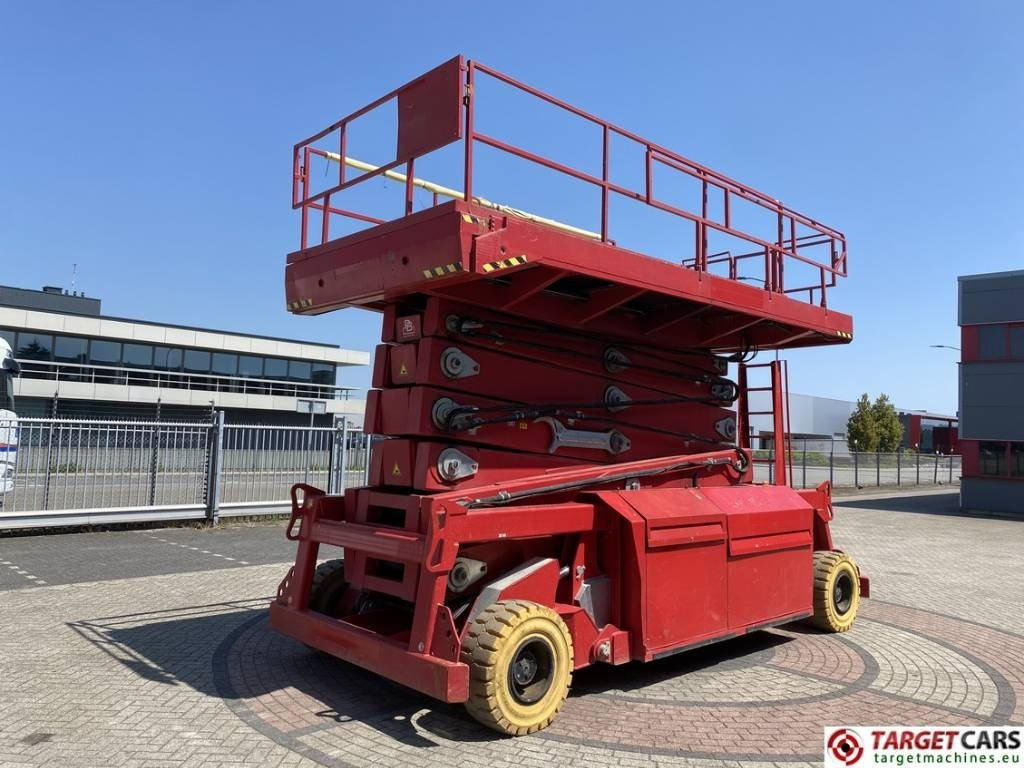 PB Lifttechnik S270-24 D Scissor 4x4 Diesel Work Lift 2725cm - Scherenbühne: das Bild 3 PB Lifttechnik S270-24 D Scissor 4x4 Diesel Work Lift 2725cm - Scherenbühne: das Bild 3