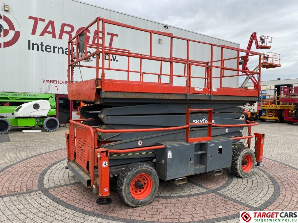 SkyJack SJ9250 RT Diesel 4x4 Scissor Work Lift 1720cm - Scherenbühne: das Bild 1 SkyJack SJ9250 RT Diesel 4x4 Scissor Work Lift 1720cm - Scherenbühne: das Bild 1