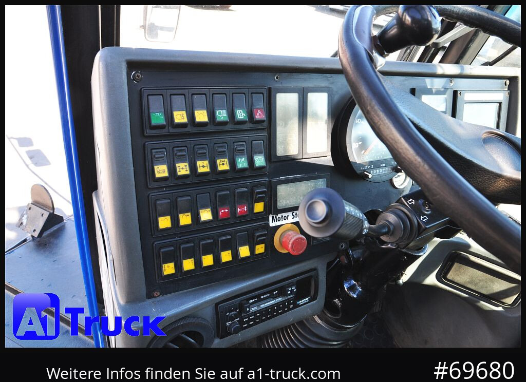 DEMAG AC 40-1 City, Mobilkran, Klappspitze, - Mobilkran: das Bild 2 DEMAG AC 40-1 City, Mobilkran, Klappspitze, - Mobilkran: das Bild 2