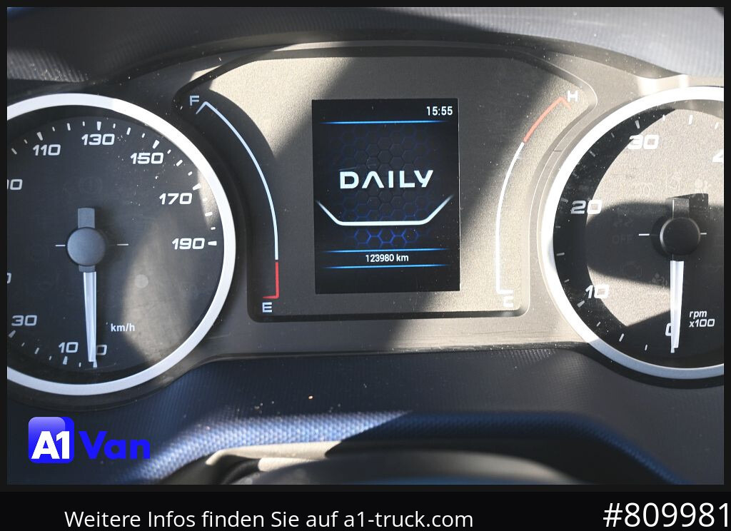 IVECO Daily 72C18 A8V Pritsche/Plane, Tempomat, AHK, Klima - Pritsche Transporter: das Bild 5 IVECO Daily 72C18 A8V Pritsche/Plane, Tempomat, AHK, Klima - Pritsche Transporter: das Bild 5