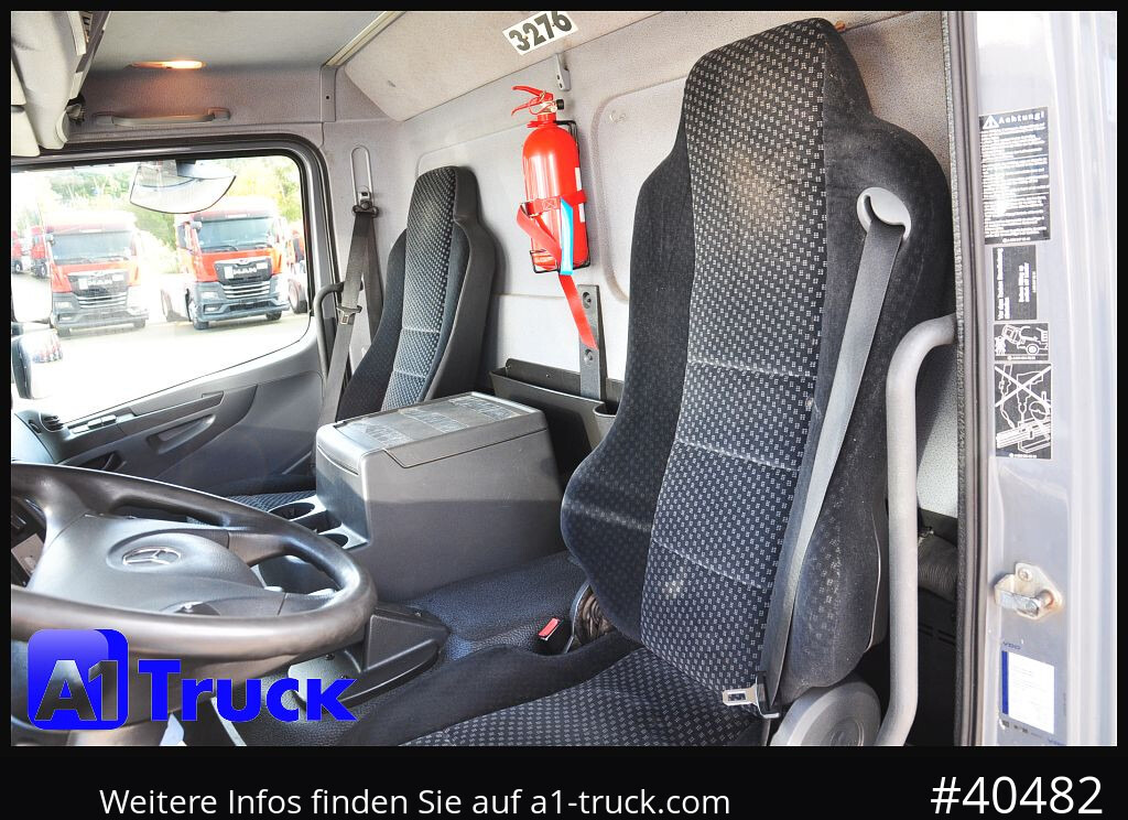 MERCEDES-BENZ 1824 LL Carrier 950 Mt, 3 Kammern, Automatik - Kühlkoffer LKW: das Bild 5 MERCEDES-BENZ 1824 LL Carrier 950 Mt, 3 Kammern, Automatik - Kühlkoffer LKW: das Bild 5