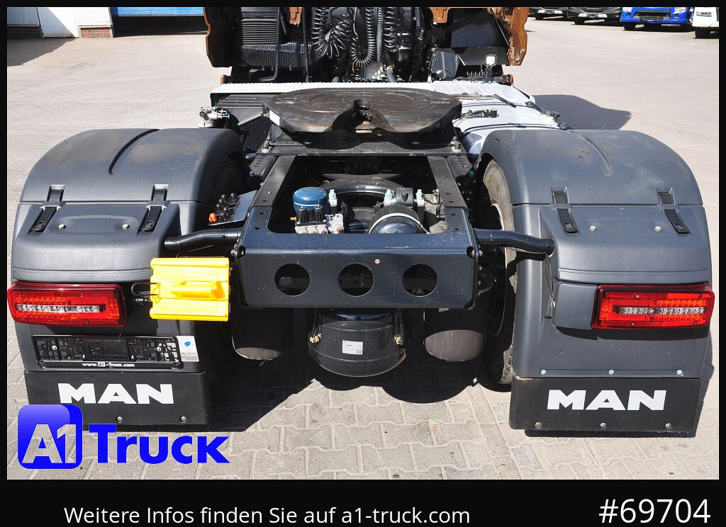 MAN TGX 18,480 BLS Intarder Standklima, Soundsysem - Sattelzugmaschine: das Bild 3 MAN TGX 18,480 BLS Intarder Standklima, Soundsysem - Sattelzugmaschine: das Bild 3