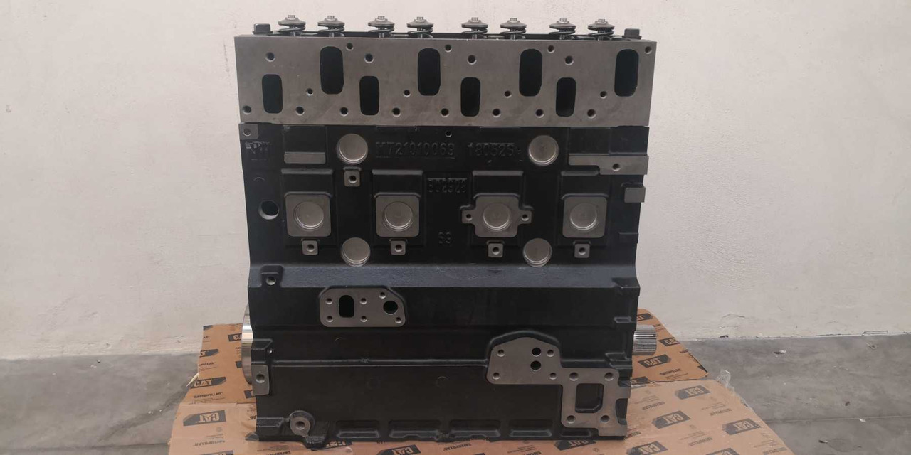 Caterpillar 3054T - Motor für Baumaschine: das Bild 1 Caterpillar 3054T - Motor für Baumaschine: das Bild 1