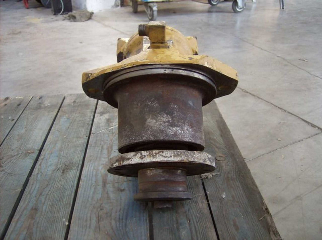 Caterpillar 988F II MOTORE IDRAULICO VENTOLA. APPLICAZIONE PER AMBIENTI CON ALTE TEMPERATURE - Hydraulikmotor für Baumaschine: das Bild 2 Caterpillar 988F II MOTORE IDRAULICO VENTOLA. APPLICAZIONE PER AMBIENTI CON ALTE TEMPERATURE - Hydraulikmotor für Baumaschine: das Bild 2