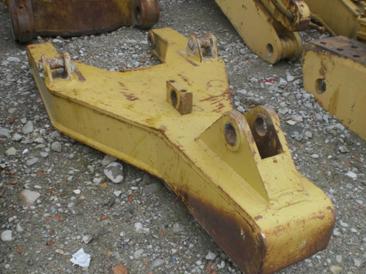 Caterpillar D5 - D6 SUPPORTO KELLY PER RIPPER - Aufreißer für Baumaschine: das Bild 1 Caterpillar D5 - D6 SUPPORTO KELLY PER RIPPER - Aufreißer für Baumaschine: das Bild 1