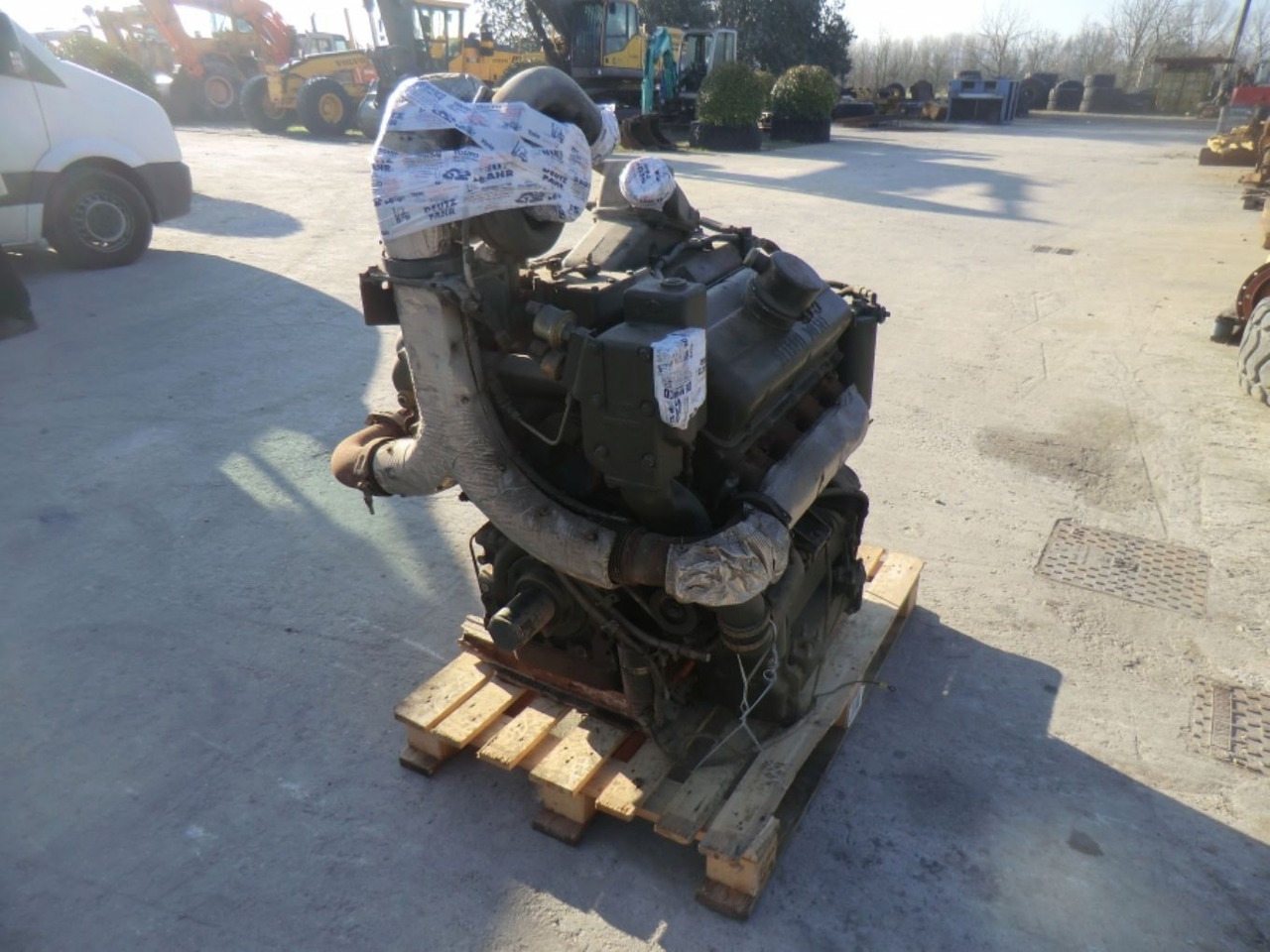 DETROIT DIESEL 8V53 MOTORE MARINO USATO COMPLETO DI TURBO E MOTORINO DI AVVIAMENTO. - Motor für Baumaschine: das Bild 1 DETROIT DIESEL 8V53 MOTORE MARINO USATO COMPLETO DI TURBO E MOTORINO DI AVVIAMENTO. - Motor für Baumaschine: das Bild 1