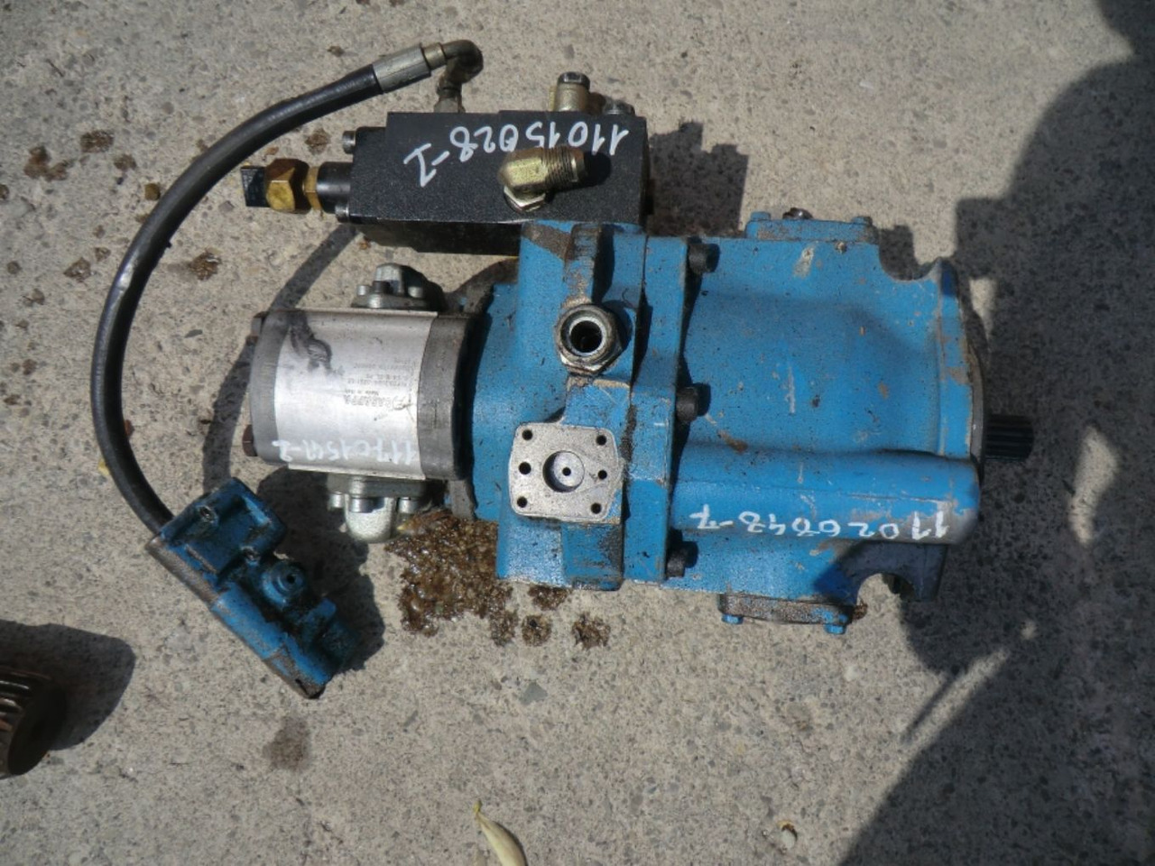 VOLVO L120C ALBERO, SENSORE E POMPA - Transmission für Baumaschine: das Bild 3 VOLVO L120C ALBERO, SENSORE E POMPA - Transmission für Baumaschine: das Bild 3