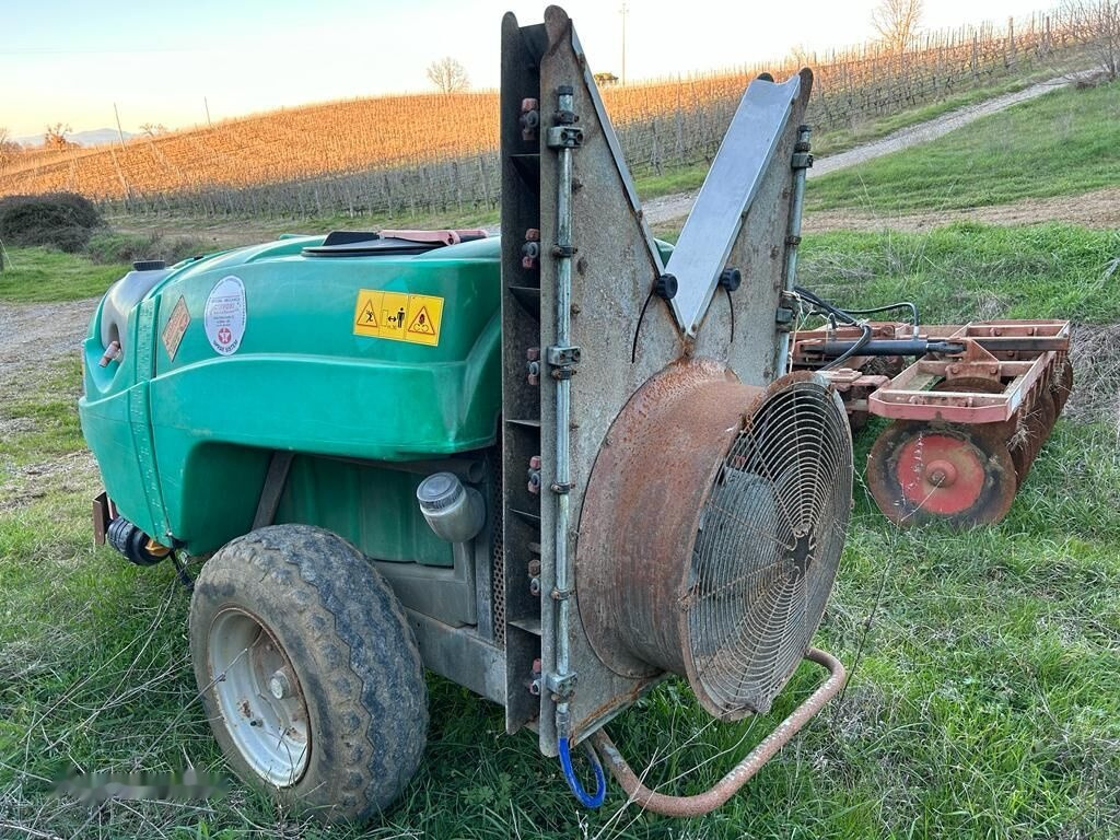 CAPPONI TRV 1100 - Pflanzenschutzspritze: das Bild 2 CAPPONI TRV 1100 - Pflanzenschutzspritze: das Bild 2