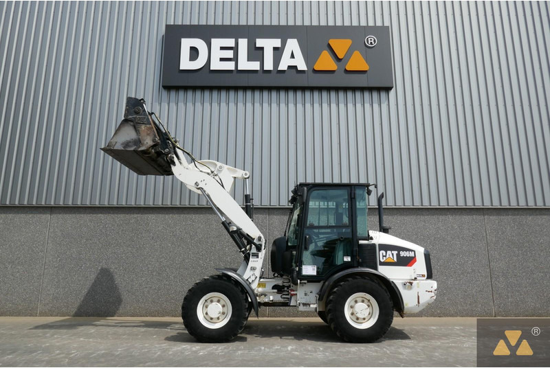 Radlader Caterpillar 906M: das Bild 10