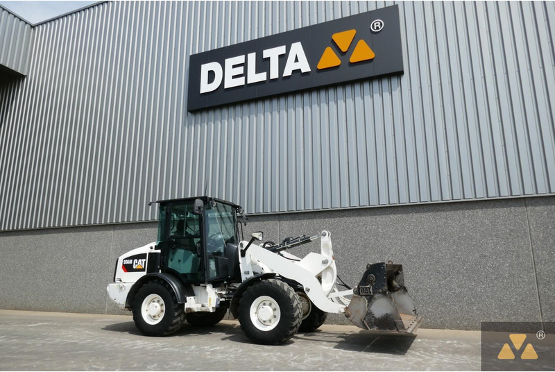 Radlader Caterpillar 906M: das Bild 9