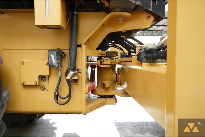 Walzen Caterpillar CP76: das Bild 18