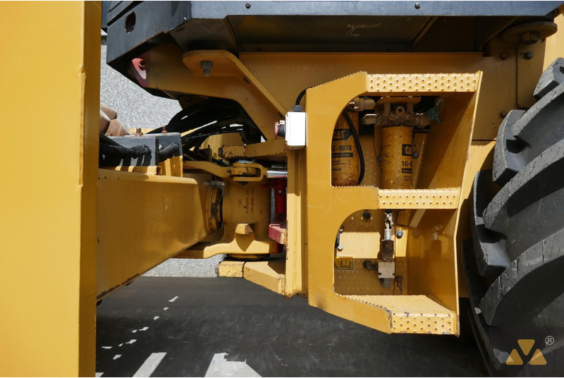 Walzen Caterpillar CP76: das Bild 17