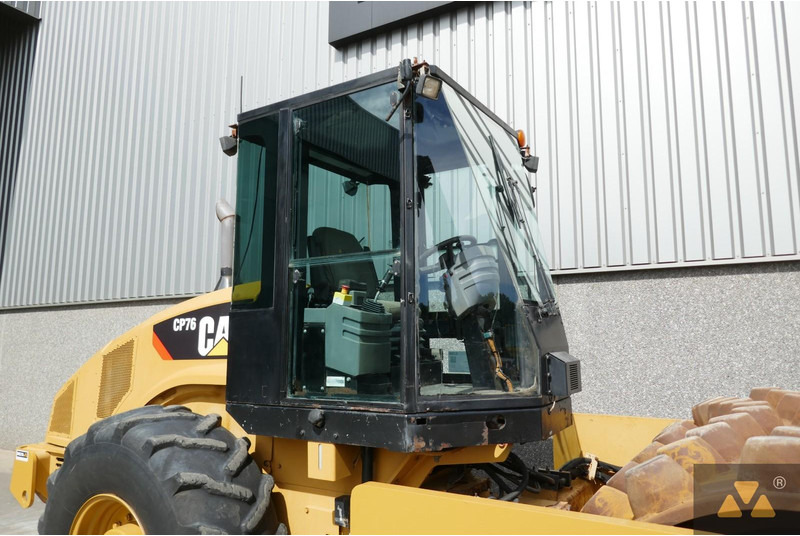 Walzen Caterpillar CP76: das Bild 10