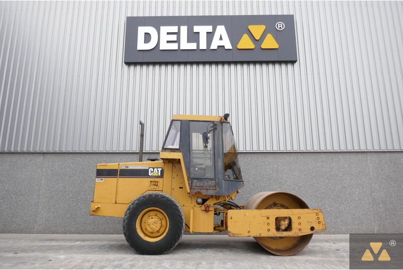 Caterpillar CS433C - Walzen: das Bild 2 Caterpillar CS433C - Walzen: das Bild 2