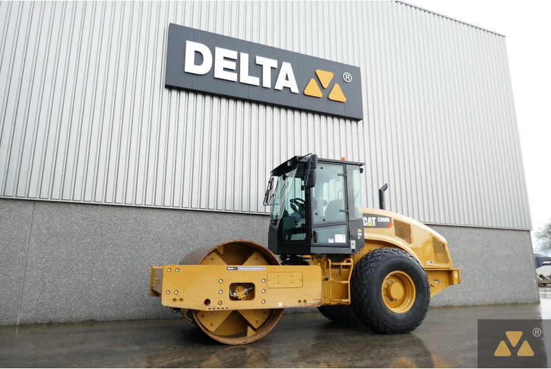 Caterpillar CS66B - Walzen: das Bild 4 Caterpillar CS66B - Walzen: das Bild 4