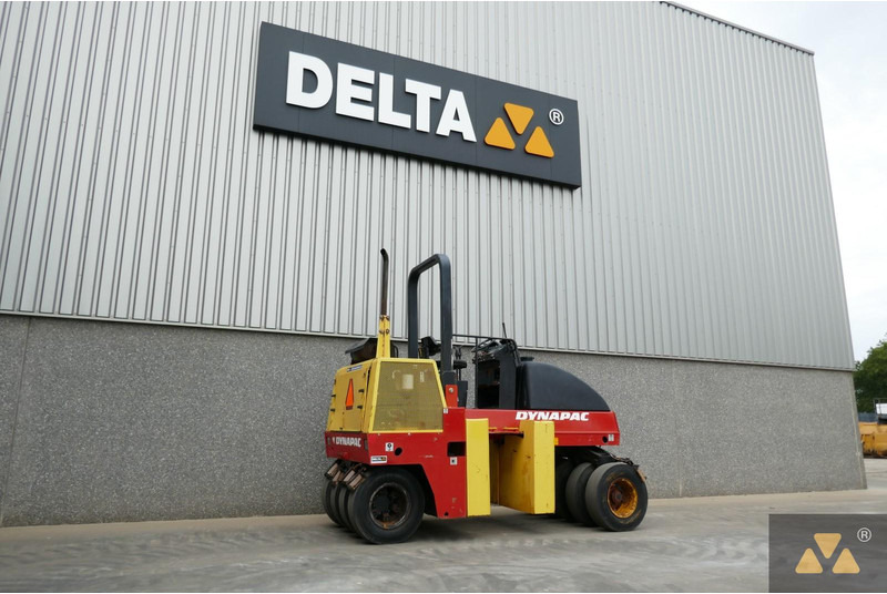 Dynapac CP142 - Gummiradwalze: das Bild 5 Dynapac CP142 - Gummiradwalze: das Bild 5