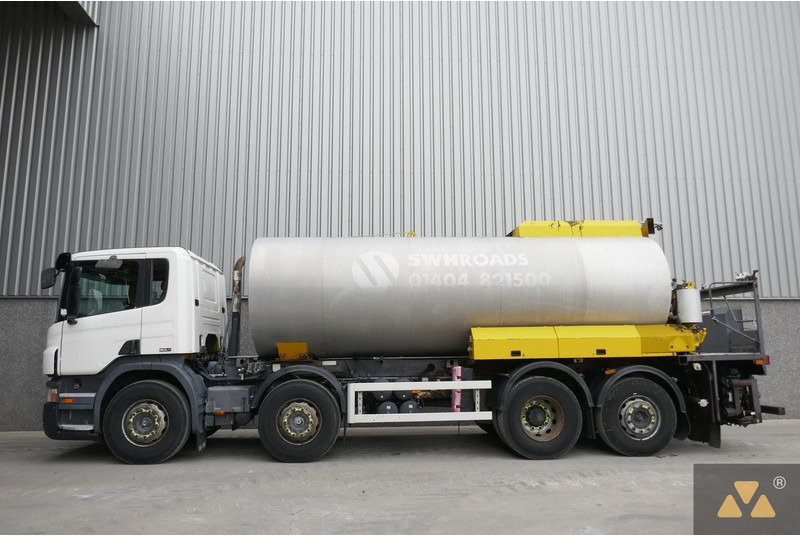 Scania P380 8x2 - LKW: das Bild 1 Scania P380 8x2 - LKW: das Bild 1