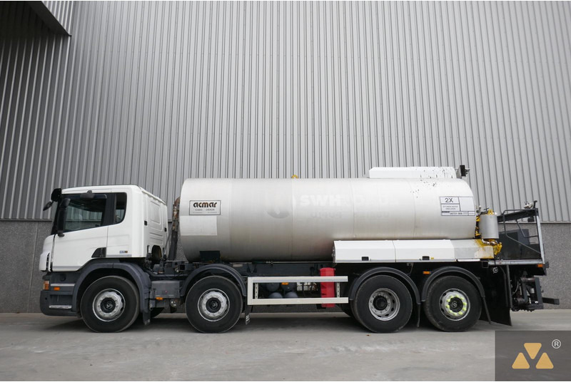Scania P380 8x2 - LKW: das Bild 1 Scania P380 8x2 - LKW: das Bild 1
