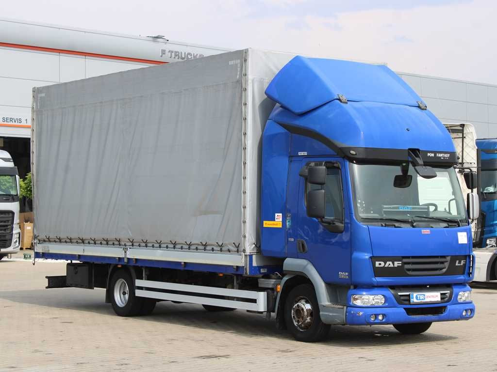 DAF LF 45.220, EURO 5 EEV, SLEEPING CABIN,SIDE-WALLS - Plane LKW: das Bild 2 DAF LF 45.220, EURO 5 EEV, SLEEPING CABIN,SIDE-WALLS - Plane LKW: das Bild 2