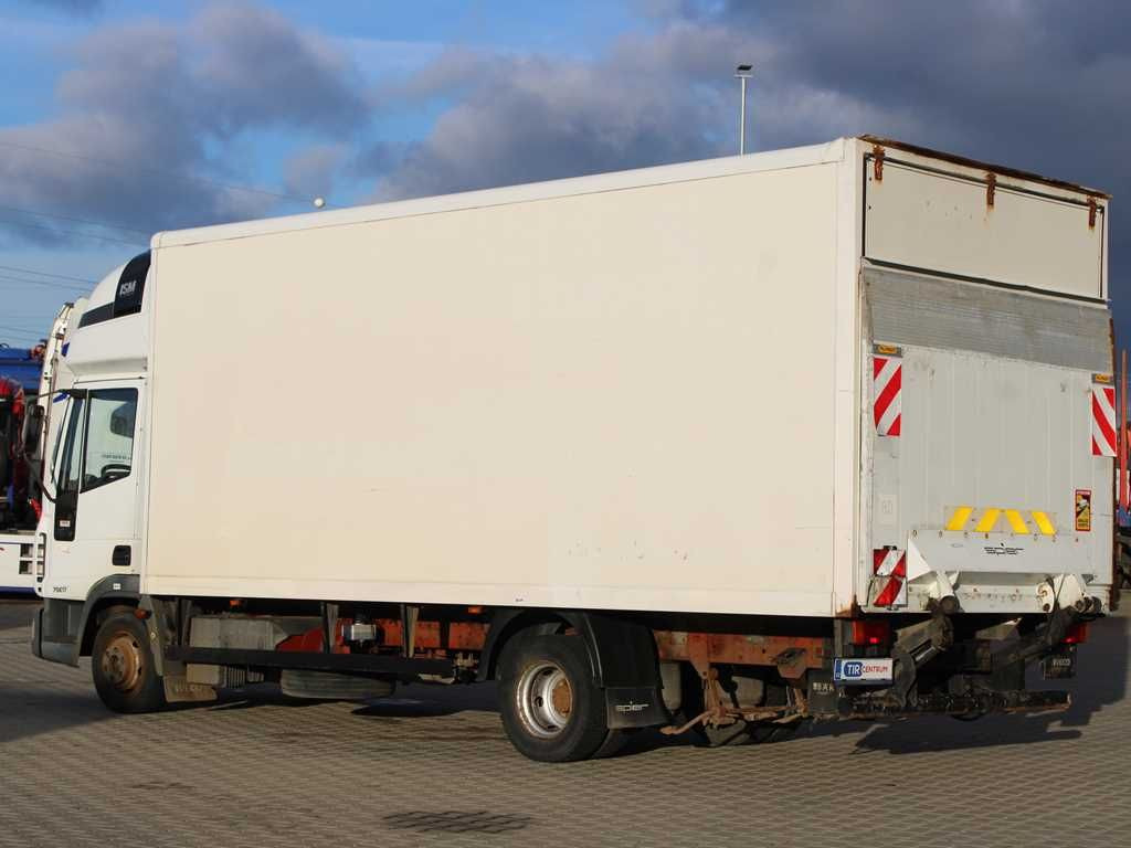 Iveco EUROCARGO ML75E17, TAIL LIFT, SLEEPING CABIN - Koffer Transporter: das Bild 4 Iveco EUROCARGO ML75E17, TAIL LIFT, SLEEPING CABIN - Koffer Transporter: das Bild 4