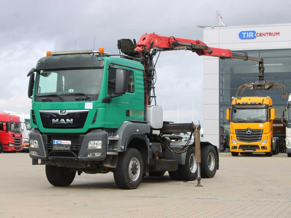 MAN TGS 33.500, 6X6, EURO 6, RETARDER, PALFINGER HYDRAULIC ARM Q170Z96 - Sattelzugmaschine: das Bild 1 MAN TGS 33.500, 6X6, EURO 6, RETARDER, PALFINGER HYDRAULIC ARM Q170Z96 - Sattelzugmaschine: das Bild 1