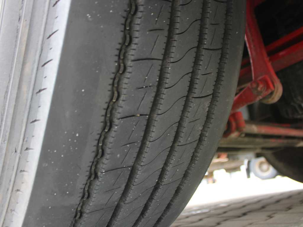 Sattelzugmaschine Mercedes-Benz ACTROS 1843, EURO 6, HYDRAULIC, RETARDER: das Bild 17 Sattelzugmaschine Mercedes-Benz ACTROS 1843, EURO 6, HYDRAULIC, RETARDER: das Bild 17