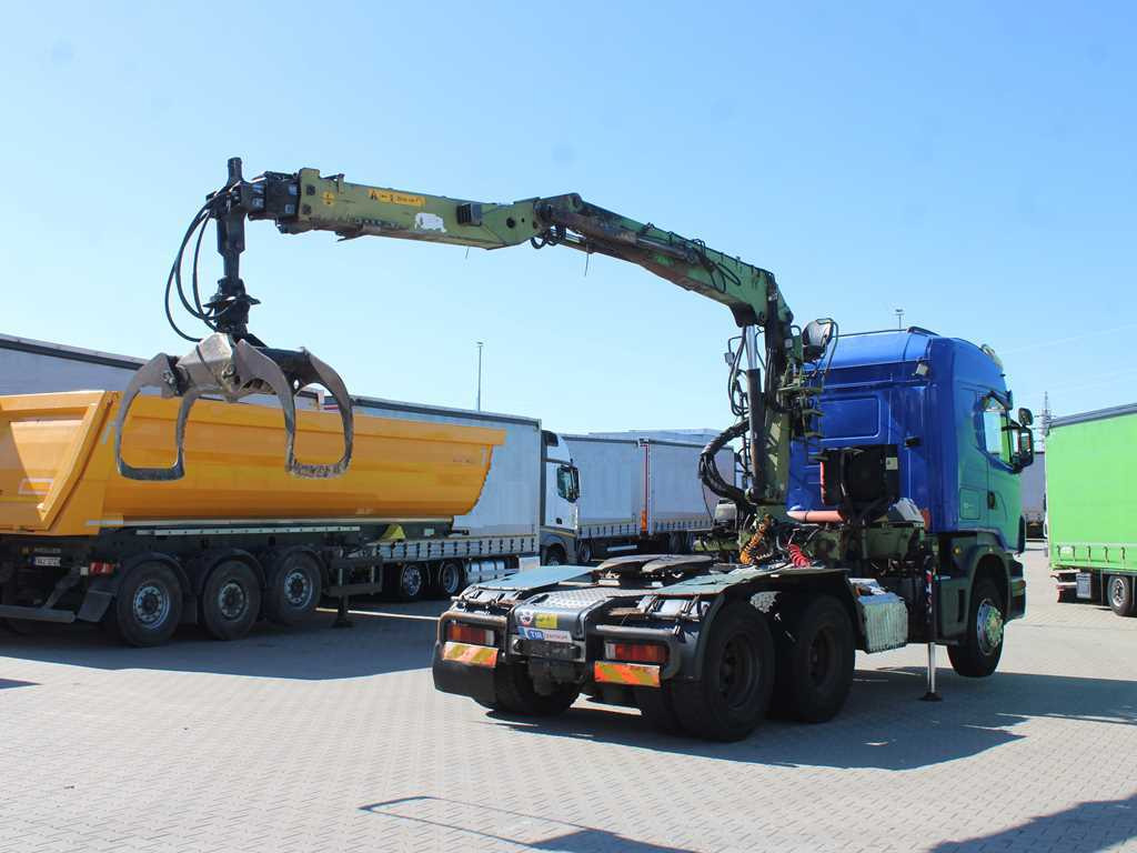 Scania R420, 6x4, EURO 3, HYDRAULIC ARM LOGLIFT F135ZT94A, LIGHTS - Sattelzugmaschine: das Bild 4 Scania R420, 6x4, EURO 3, HYDRAULIC ARM LOGLIFT F135ZT94A, LIGHTS - Sattelzugmaschine: das Bild 4