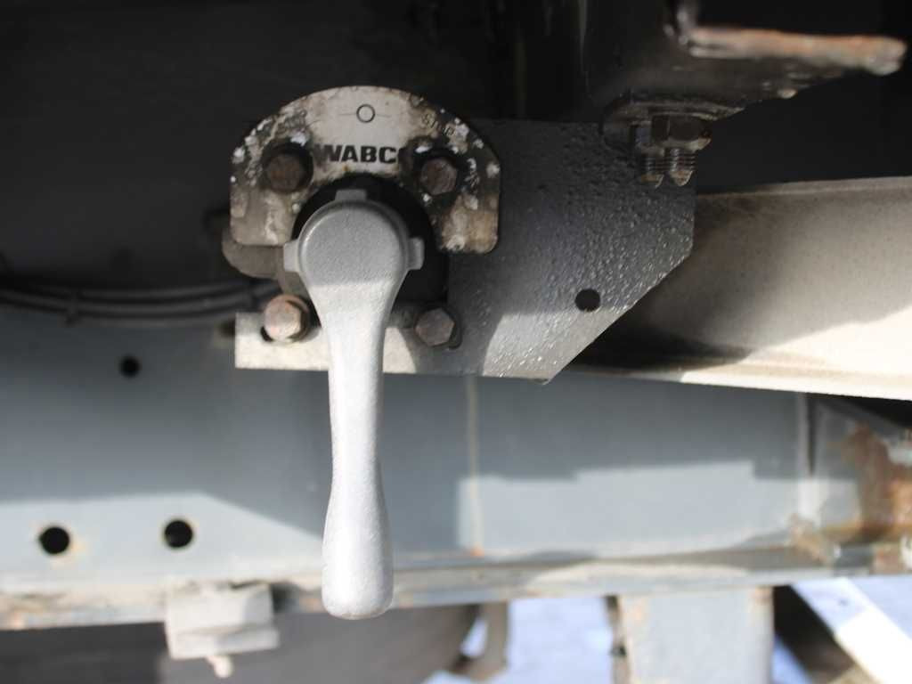 Planenauflieger Schwarzmüller S1, LIFTING AXLE, 2X PALLET BASKET: das Bild 8