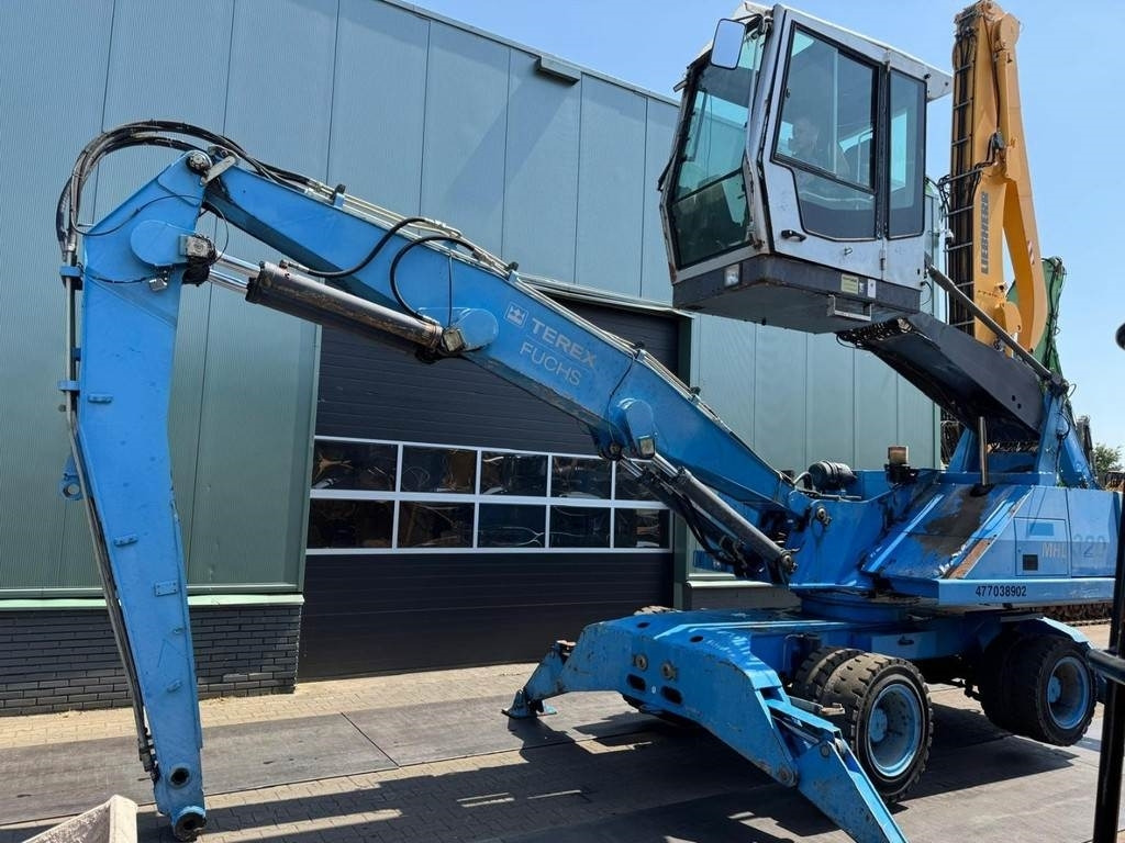 Fuchs MHL 320 - Umschlagbagger: das Bild 4 Fuchs MHL 320 - Umschlagbagger: das Bild 4