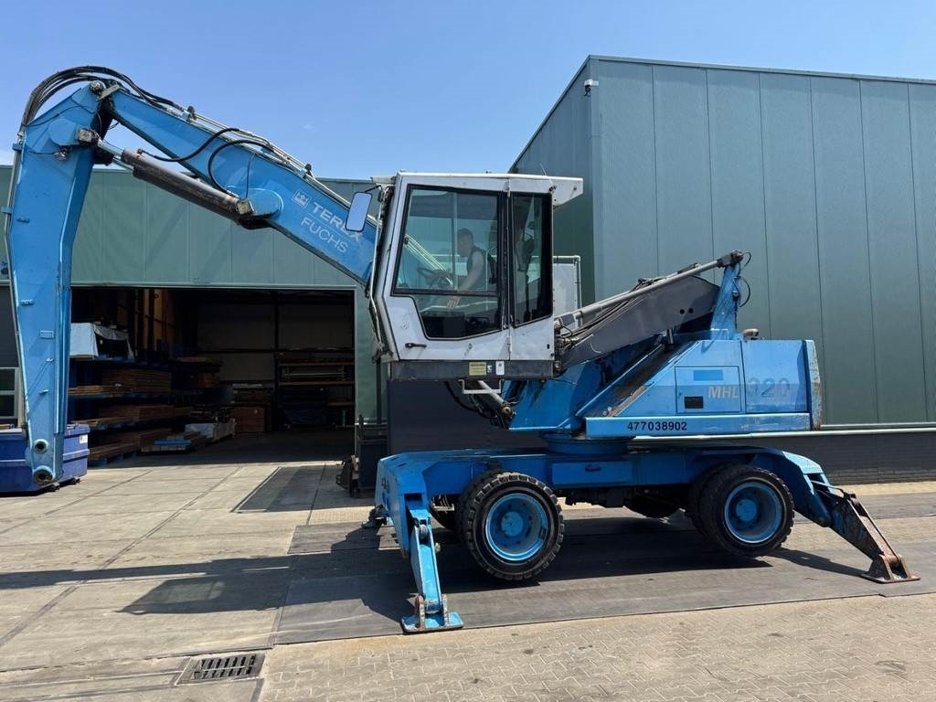 Fuchs MHL 320 - Umschlagbagger: das Bild 2 Fuchs MHL 320 - Umschlagbagger: das Bild 2