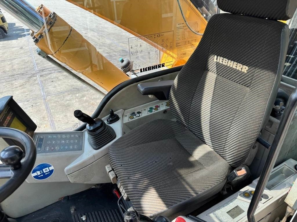 Umschlagbagger Liebherr A 924 C: das Bild 11