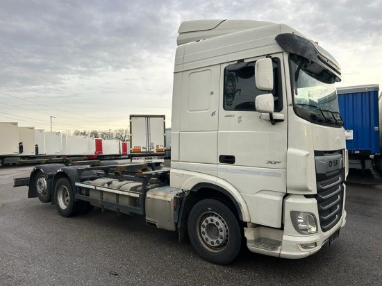 DAF XF 480 FAR BDF Euro 6 Liftachse, Retarder - Containerwagen/ Wechselfahrgestell LKW: das Bild 3 DAF XF 480 FAR BDF Euro 6 Liftachse, Retarder - Containerwagen/ Wechselfahrgestell LKW: das Bild 3