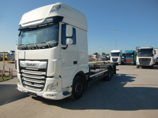 DAF XF 480 FAR BDF SSC Euro 6 Liftachse, Retarder - Containerwagen/ Wechselfahrgestell LKW: das Bild 1 DAF XF 480 FAR BDF SSC Euro 6 Liftachse, Retarder - Containerwagen/ Wechselfahrgestell LKW: das Bild 1