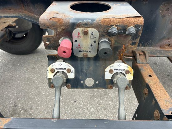 Container/ Wechselfahrgestell Anhänger Kögel AW18, BDF-Lafette, BPW-Achsen: das Bild 10