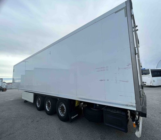 Krone TKS, Carrier Vector 1350, Liftachse - Kühlkoffer Auflieger: das Bild 4 Krone TKS, Carrier Vector 1350, Liftachse - Kühlkoffer Auflieger: das Bild 4